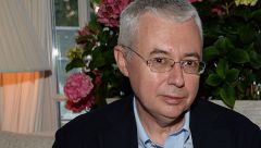 Похороны Малашенко пройдут 18 марта на Троекуровском кладбище Похороны Малашенко пройдут 18 марта на Троекуровском кладбище