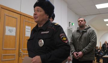 В Москве рассмотрят продление ареста обвиняемым по "делу Голунова" В Москве рассмотрят продление ареста обвиняемым по "делу Голунова"