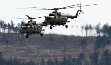 Россия и Киргизия обсуждают поставки ЗРК "Бук-М1" и вертолетов Ми-8 Россия и Киргизия обсуждают поставки ЗРК "Бук-М1" и вертолетов Ми-8