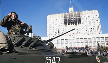 Коржаков опроверг слова Руцкого о числе жертв обстрела Белого дома Коржаков опроверг слова Руцкого о числе жертв обстрела Белого дома
