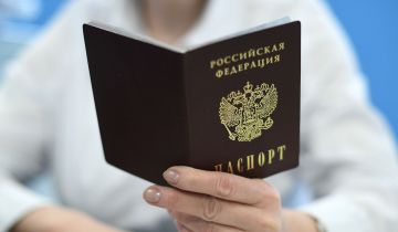 Мать погибшего в Донбассе ребенка получила российский паспорт Мать погибшего в Донбассе ребенка получила российский паспорт
