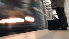 Движение поездов на "серой" ветке метро в Москве восстановлено