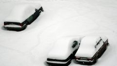 Москва бьет снежные рекорды: радость детям, кошмар коммунальщикам