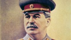 Лужков пообещал размещать изображения Сталина в Москве и в будущем
