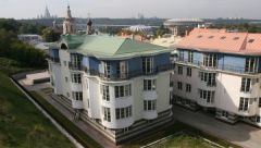 Число сделок с первичным дорогим жильем в Москве выросло на 30%