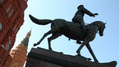 Памятник Жукову на Манежной площади в Москве отреставрируют к 9 Мая