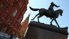 На Красной площади в Москве может появиться новый памятник Жукову