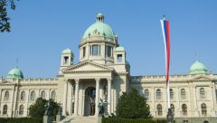 Посол: Сербия не будет вводить санкции против РФ, несмотря на давление
