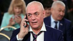 Глава комитета ГД Левин назвал Доренко исключительно одаренным журналистом