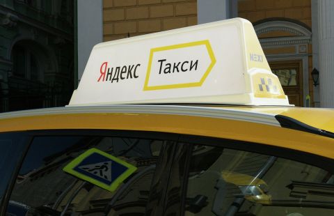 Московским таксистам выписали 19 протоколов за нарушение санитарных норм
