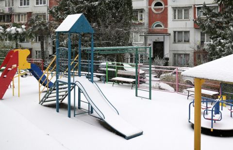 В Госдуме предложили провести проверку всех детских площадок в России