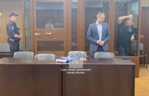 Суд оставил Новицкого под домашним арестом