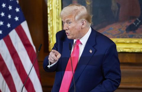 СМИ рассказали о панике лидеров ЕС из-за возмездия Трампа за помощь Украине